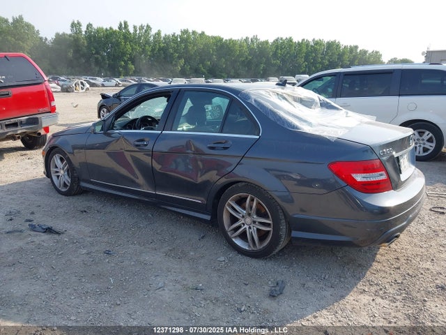 Mercedes-Benz C-Class 2014 WDDGF8AB4EA950493 Image 3