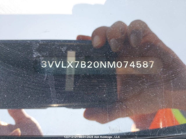 3VVLX7B20NM074587 Volkswagen tsi