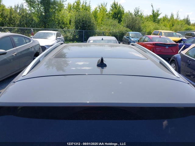 3VVLX7B20NM074587 Volkswagen tsi