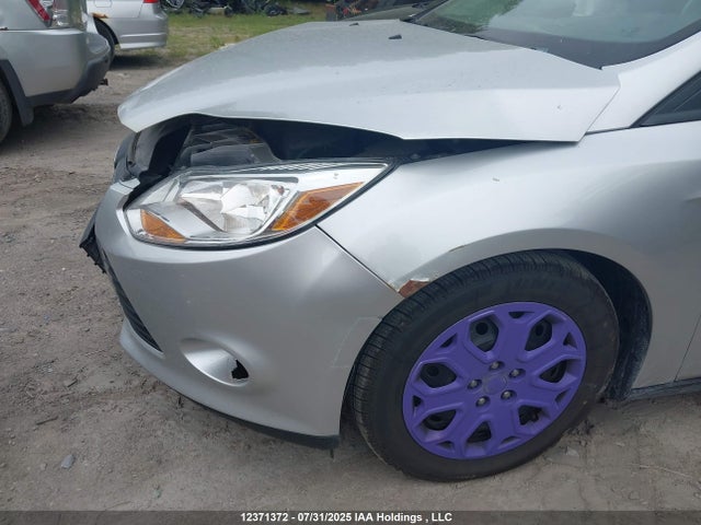 Ford Focus 2014 1FADP3K21EL220367 Image 22