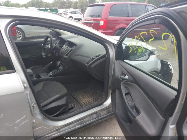 Ford Focus 2014 1FADP3K21EL220367 Image 5