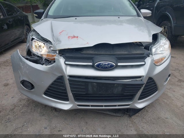 Ford Focus 2014 1FADP3K21EL220367 Image 6