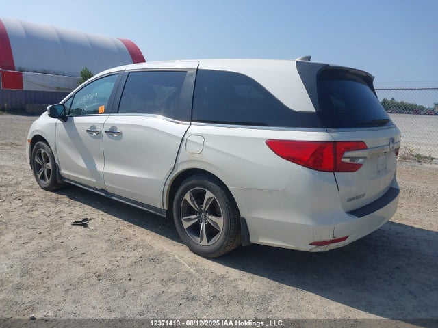 Honda j35y7 2018 5FNRL6H40JB506830 Image 3