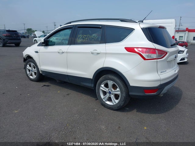 Ford Escape 2016 1FMCU0GX7GUC63444 Image 3