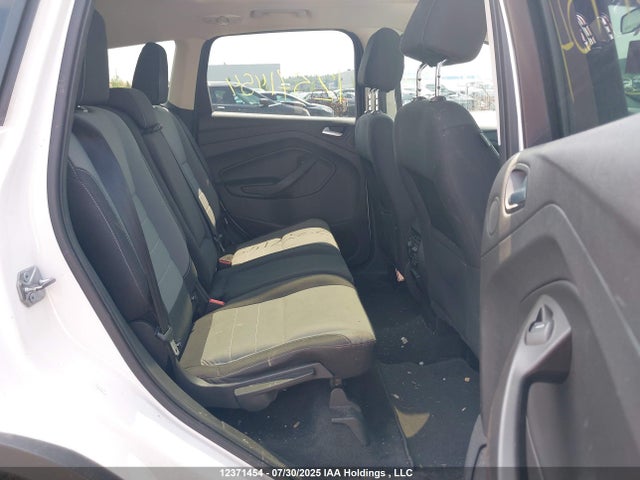 Ford Escape 2016 1FMCU0GX7GUC63444 Image 8