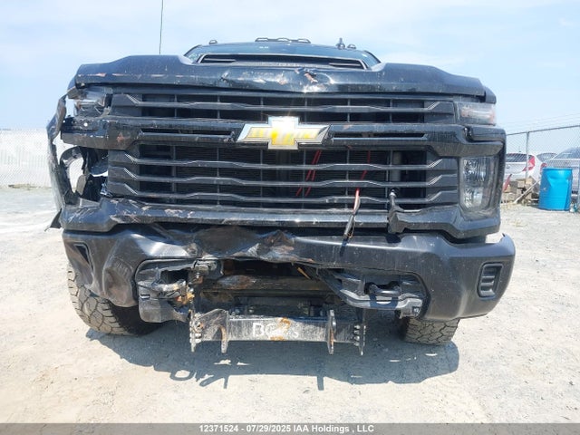 Chevrolet l8t 2024 1GC4YSE70RF309280 Image 19