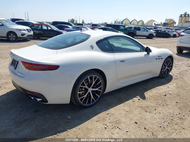 Maserati Granturismo 2024 ZAMBMVBBXRX442017 Image 4