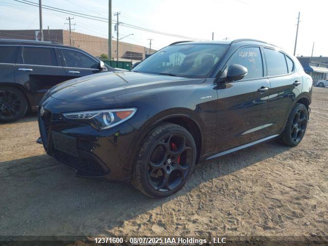 Alfa Romeo 2022 2022 ZASPAKBN1N7D26654 Image 3