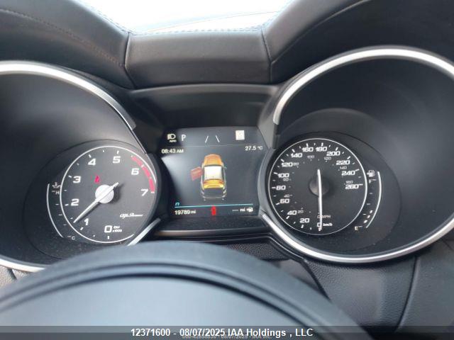 Alfa Romeo 2022 2022 ZASPAKBN1N7D26654 Image 8