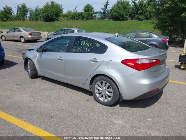 KIA dohc mpi nu 2015 KNAFX4A61F5317987 Image 3