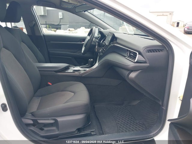 12371634 :رقم المزاد ، 4T1C31AK0NU596149 vin ، 2022 Toyota Camry Le مزاد بيع