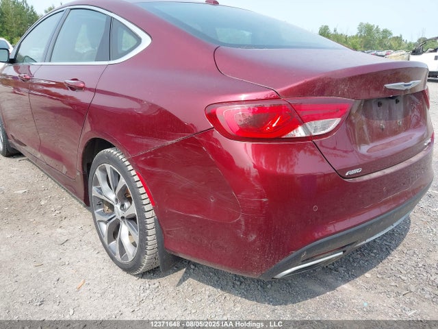 1C3CCCEG3FN624452 Chrysler 200