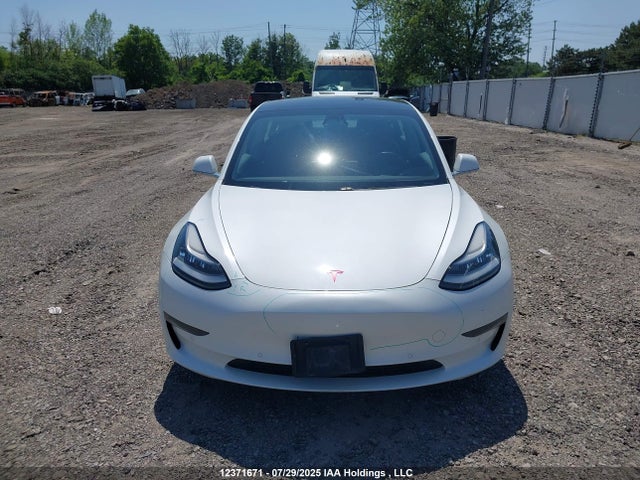 5YJ3E1EA1LF780070 Tesla 2020