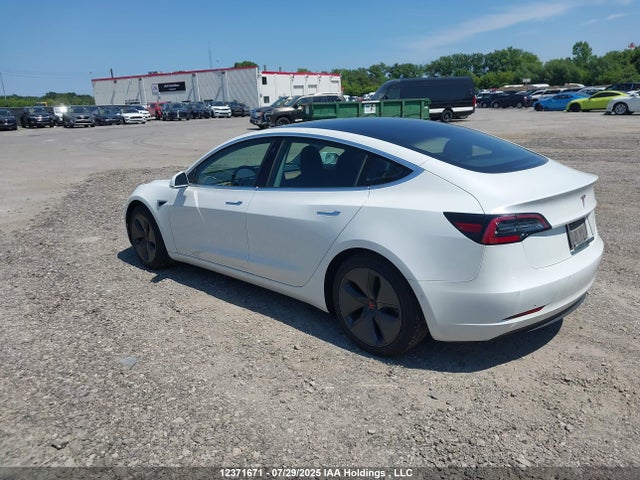5YJ3E1EA1LF780070 Tesla 2020