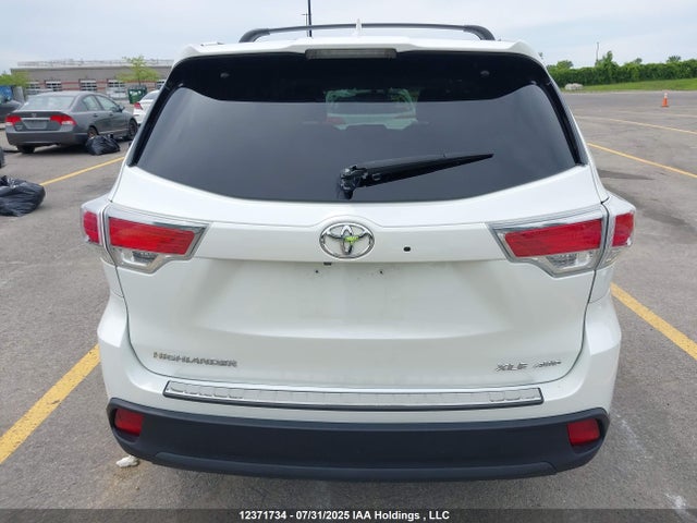 Toyota 2gr-fe 2016 5TDJKRFH6GS331964 Image 16