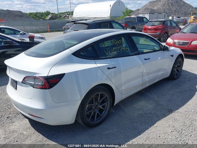 5YJ3E1EA3PF472730 Tesla 2023