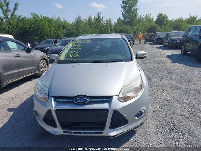 Ford Focus 2014 1FADP3F27EL364838 Image 12