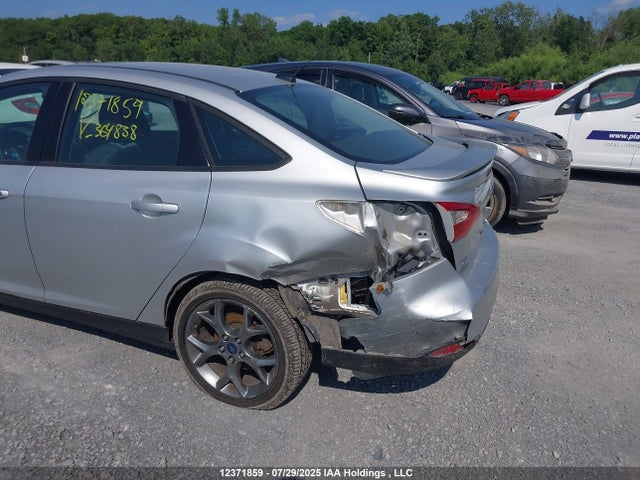 Ford Focus 2014 1FADP3F27EL364838 Image 6