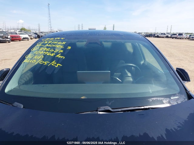 5YJ3E1EA0KF398627 Tesla MODEL 3