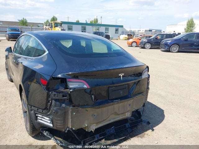 5YJ3E1EA0KF398627 Tesla MODEL 3