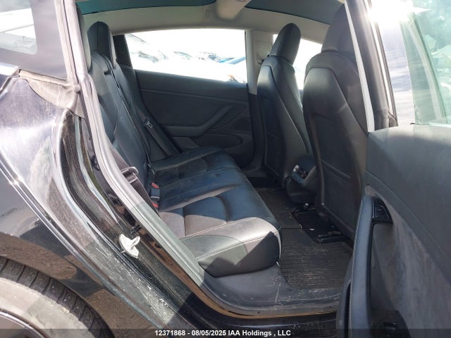 5YJ3E1EA0KF398627 Tesla MODEL 3