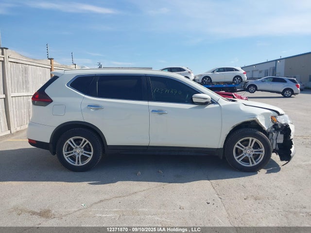 Nissan Rogue 2018 5N1AT2MT9JC833612 Image 13