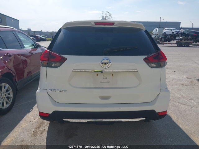 Nissan Rogue 2018 5N1AT2MT9JC833612 Image 16