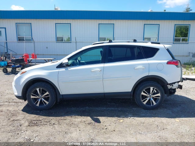 Toyota 2ar-fe 2018 2T3BFREV8JW765860 Image 15