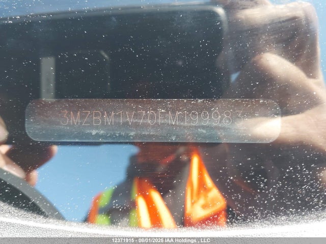 3MZBM1V70FM199983 Mazda pe