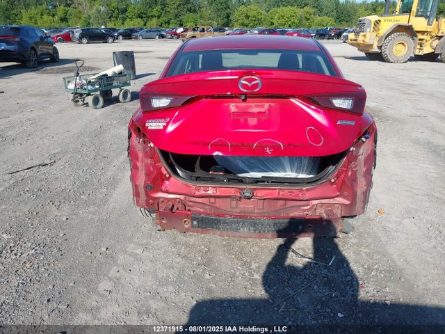 3MZBM1V70FM199983 Mazda pe