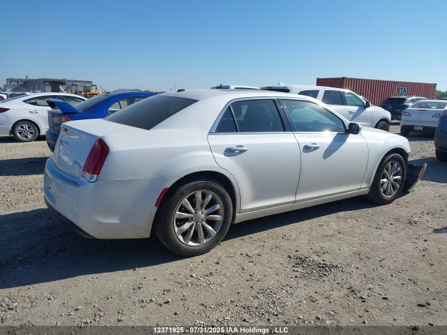 2C3CCASGXFH763818 Chrysler 2015