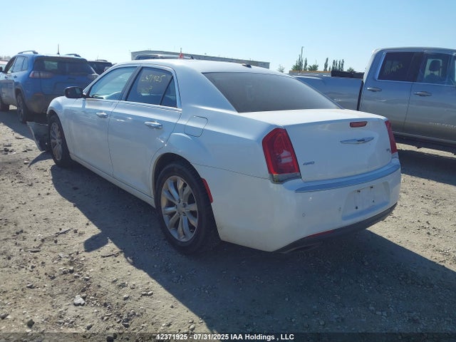 2C3CCASGXFH763818 Chrysler 2015