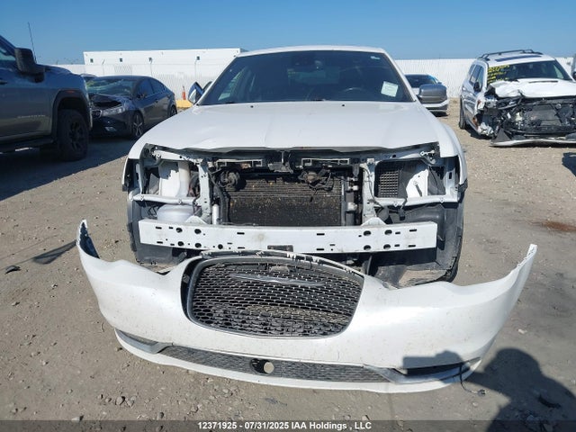2C3CCASGXFH763818 Chrysler 2015