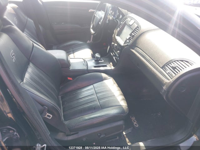 2C3CCABG8EH372648 Chrysler 2014