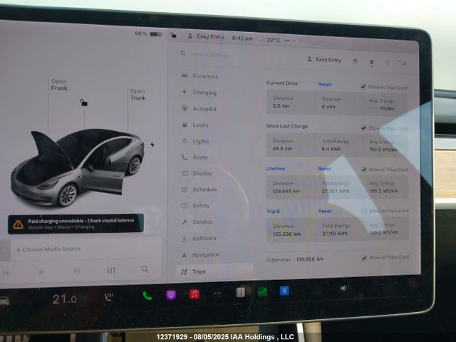 5YJ3E1EB1JF107799 Tesla 2018