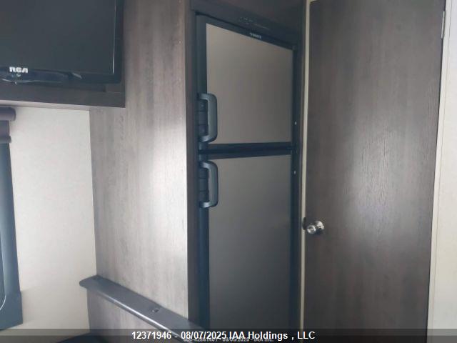 Forest River 2018 2018 4X4TWDV22J7360662 Image 15