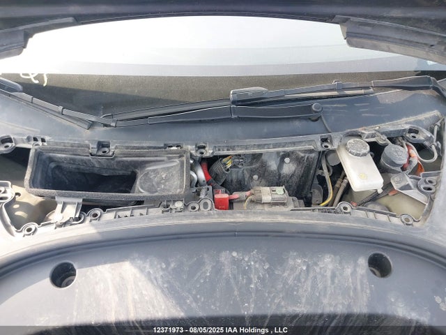5YJ3E1EB3PF688134 Tesla MODEL 3