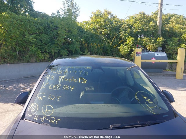 5YJ3E1EB3PF688134 Tesla MODEL 3
