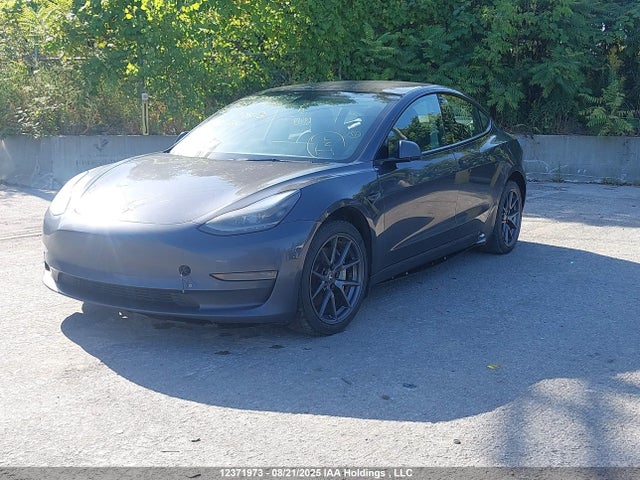5YJ3E1EB3PF688134 Tesla MODEL 3