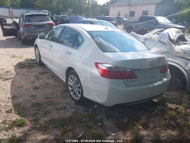 Honda Accord 2015 1HGCR2F95FA810619 Image 3