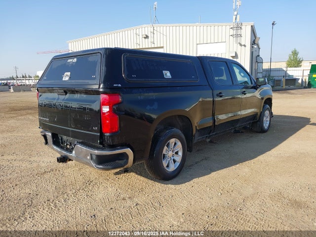 Chevrolet l84 2022 1GCUYDED8NZ176570 Image 4