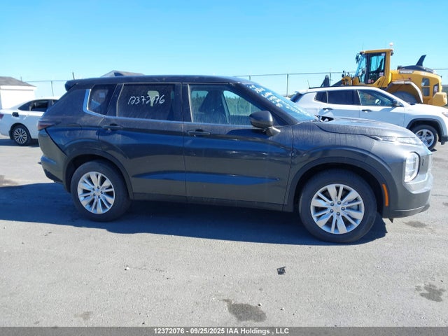 Mitsubishi 2025 2025 JA4J4UA81SZ614746 Image 14
