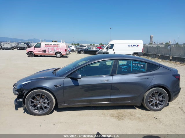 5YJ3E1EB4NF299029 Tesla MODEL 3
