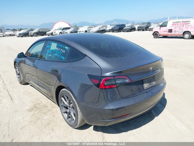 5YJ3E1EB4NF299029 Tesla MODEL 3