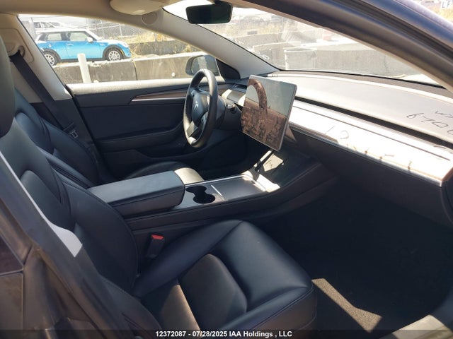 5YJ3E1EB4NF299029 Tesla MODEL 3