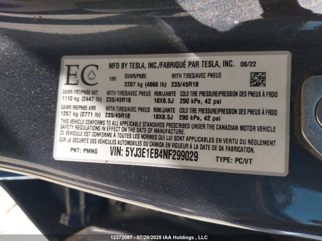 5YJ3E1EB4NF299029 Tesla MODEL 3