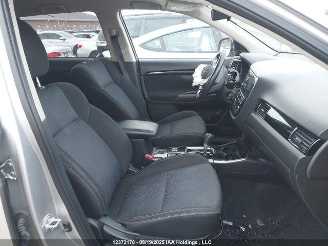Mitsubishi mivec 2019 JA4AZ2A39KZ605271 Image 5