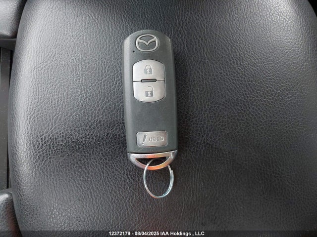 3MZBN1L74HM142317 Mazda pe