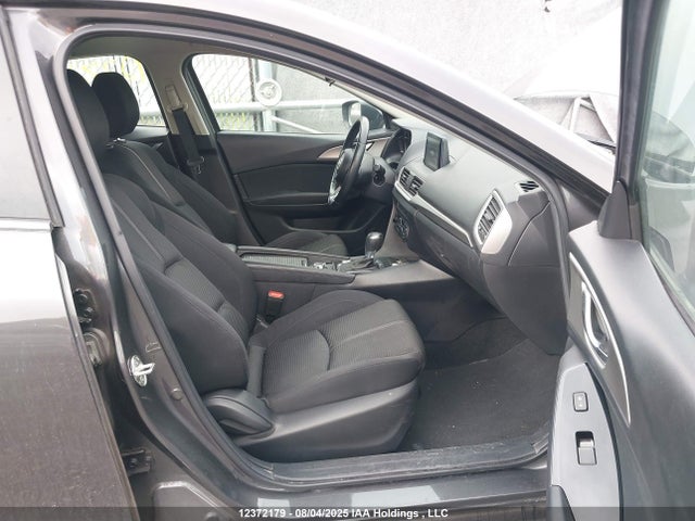 3MZBN1L74HM142317 Mazda pe