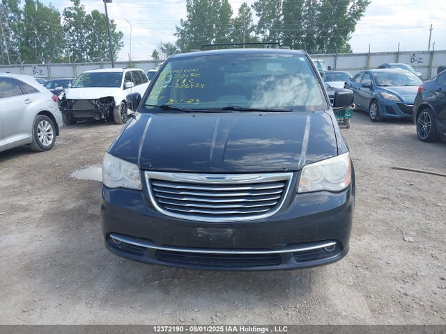 2C4RC1BGXER386454 Chrysler Town and Country
